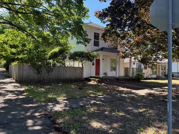 980 18th St NE, Salem, OR 97301