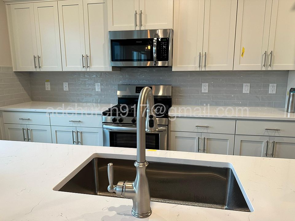 White Kitchen