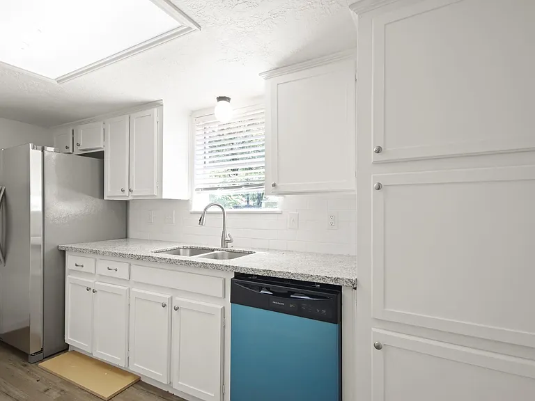 24607 Green Moss Dr — Photo 10