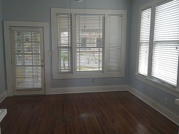 3rd image of 911 S Tennessee Ave