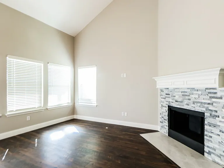 125 Brown St — Photo 4