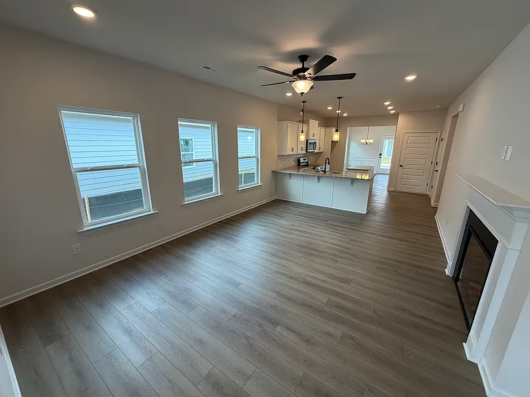 4923 Hazelnut Ln — Photo 87