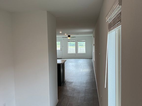 4th image of 128 Austin Rd