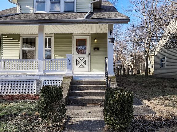3rd image of 722 E Circle Dr