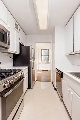 Rented by Mirador Real Estate | media 37