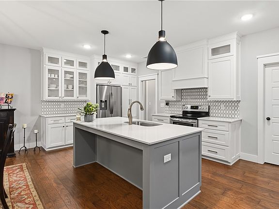 4th image of 3 Harrington Ln