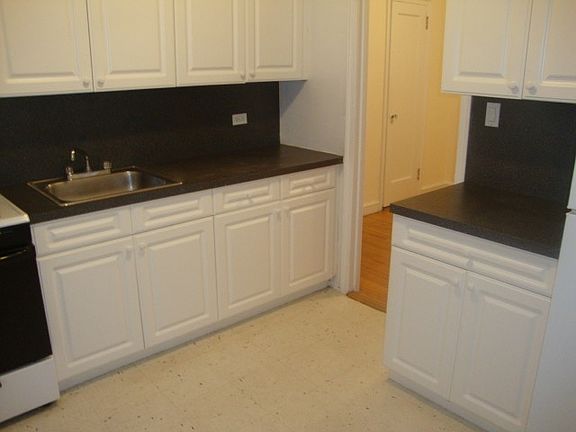 3rd image of 10905 72nd Ave APT 1J