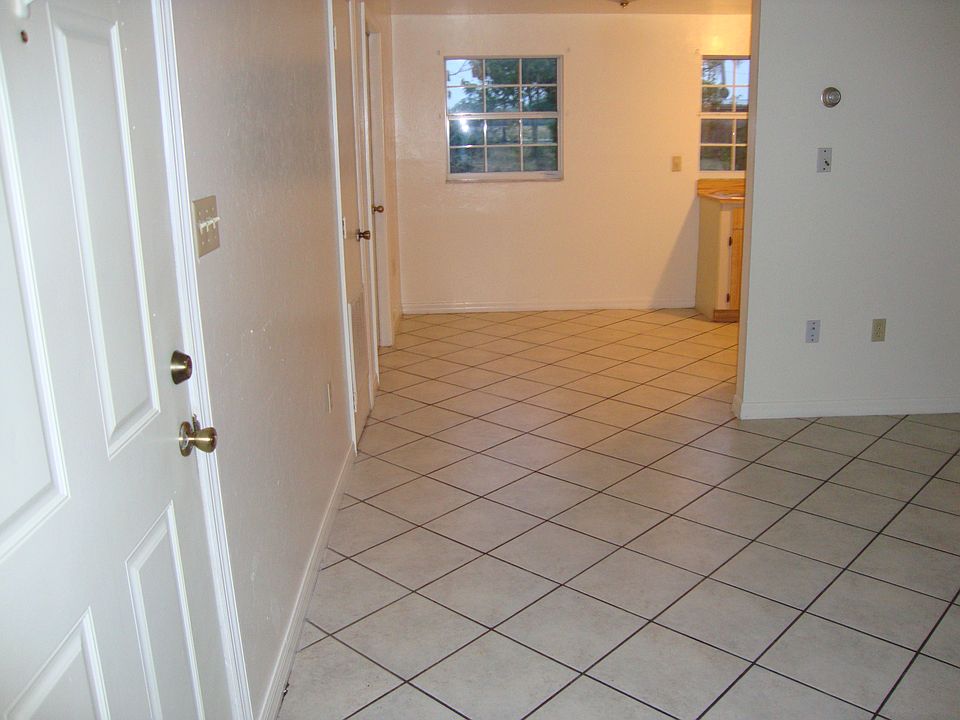 2nd image of 4840 Hunters Green Dr