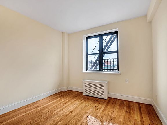 5th image of 3755 77th St #5K