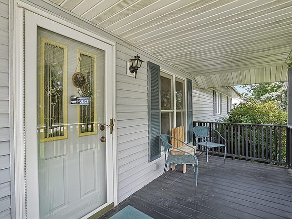 4th image of 2104 Thomas Rd