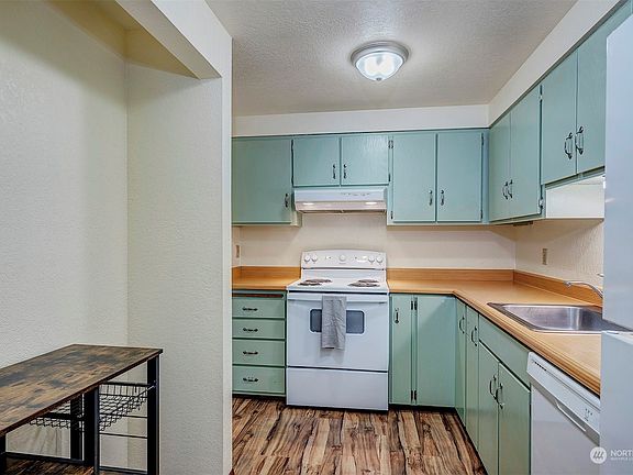 5th image of 4403 216th Street SW #A