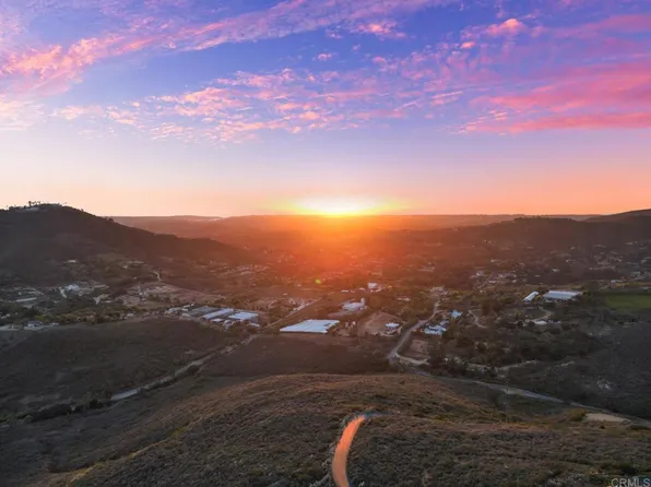 20545 Aguilera Ln, Elfin Forest, CA 92029