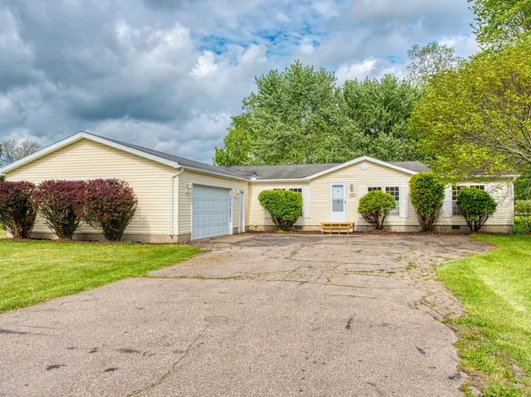3490 Luce Rd, Flushing, MI 48433