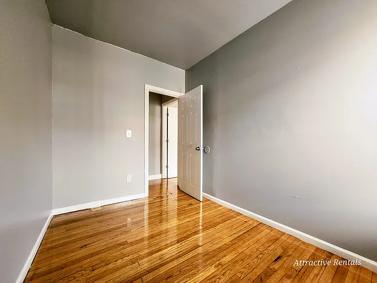 1615-17 W 78th St #2 — Photo 8