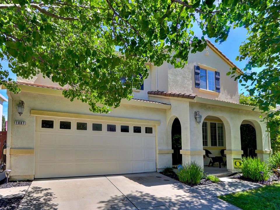 1st image of 1007 Ashford Ln