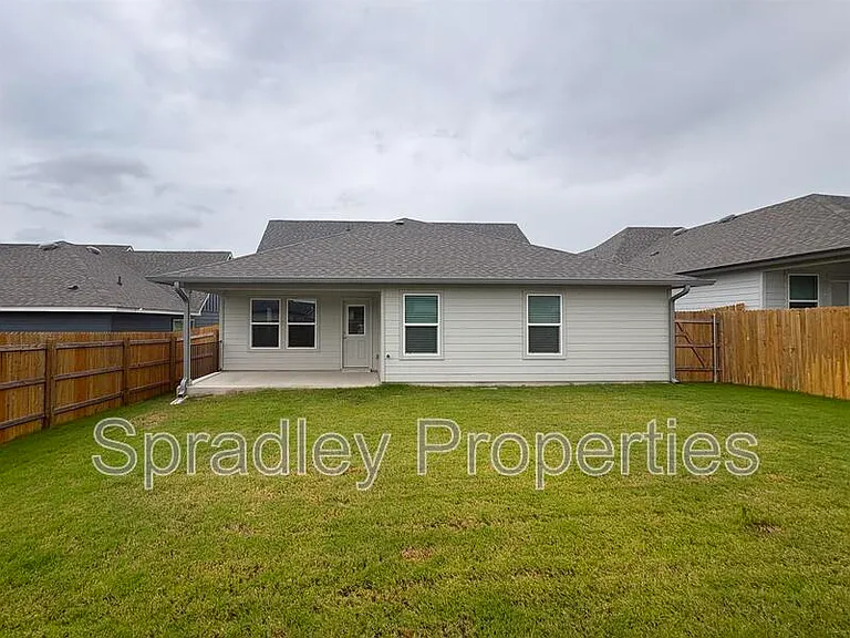 2215 Turmeric Ct — Photo 16