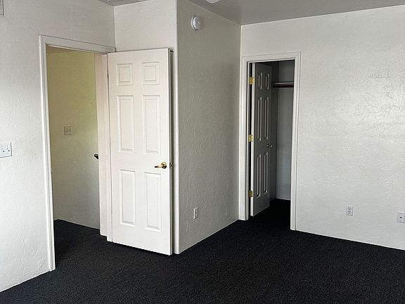 4th image of 3637 E 4th St