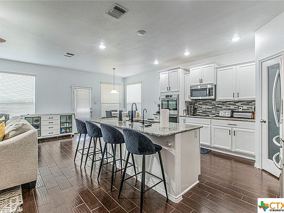 5th image of 3601 Lorne Dr