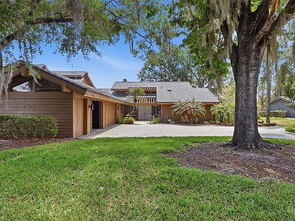 3rd image of 29922 Baywood Ln