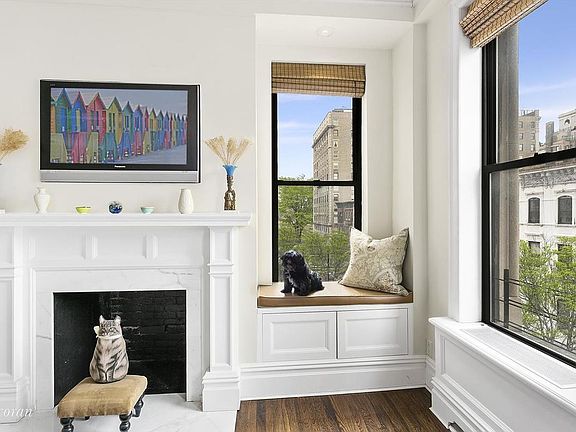 2nd image of 26 E 93rd St #4CD