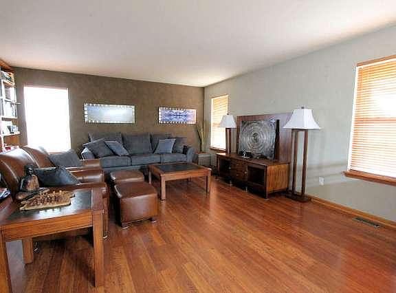 2nd image of W1166 Winterberry Ln