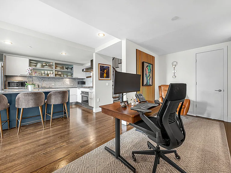 360 Newbury St #Penthouse 807 — Photo 16