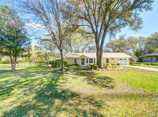 12126 San Angela Dr, San Antonio, FL 33576