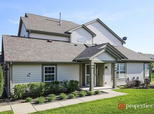 921 Sumac Ct, Lindenhurst, IL 60046