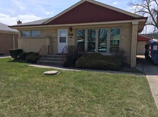 4616 Rose St, Schiller Park, IL 60176