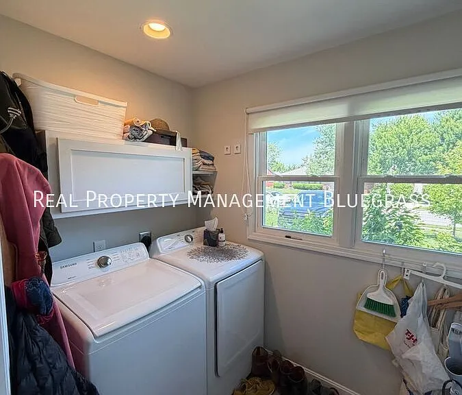 314 Sheridan Dr — Photo 14