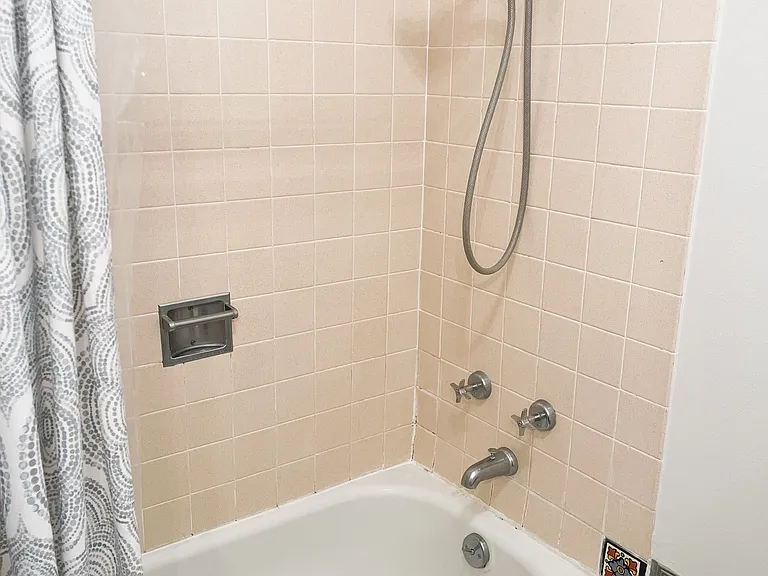 1101 Saint Paul St #1102 — Photo 10