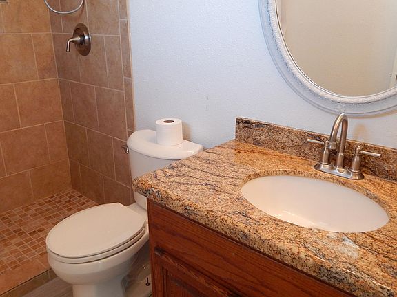 3rd image of 132 W Fairmont Dr #1