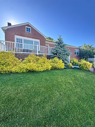 570 Monroe Blvd #1 Photo 1