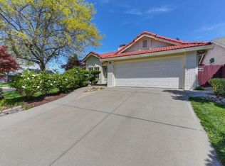 5801 Villa Rosa Way, Elk Grove, CA 95758