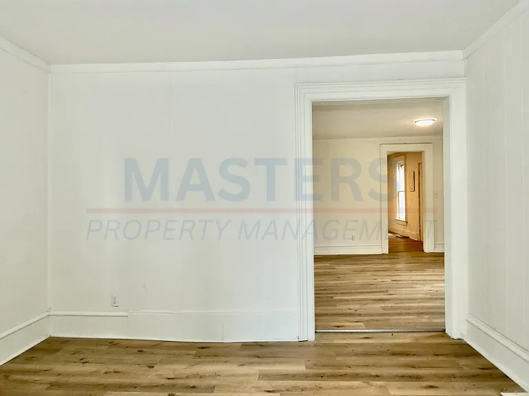 1026 Oakwood Ave — Photo 11