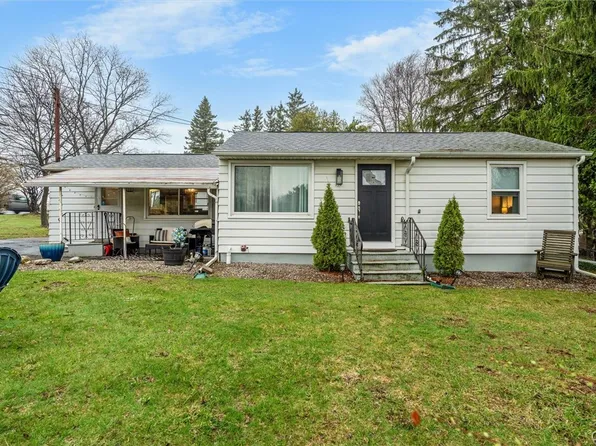 110 Trent Ln, Camillus, NY 13031