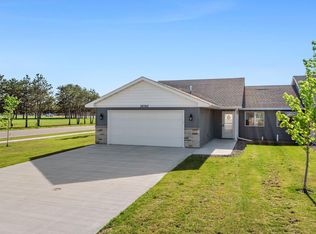 38760 Maple Ct, North Branch, MN 55056