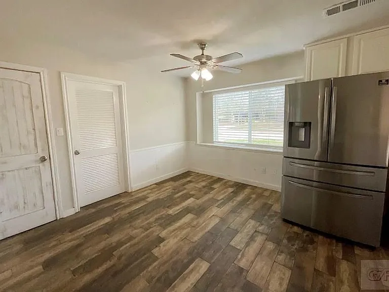 443 Bayou View Dr — Photo 11