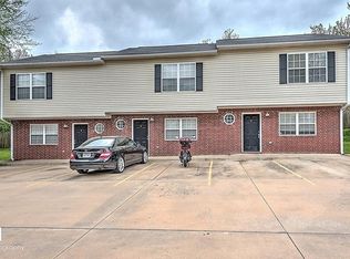 1899 W Stone St, Fayetteville, AR 72701