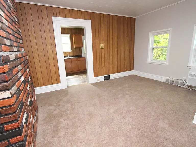 2617 Shady Ave — Photo 2