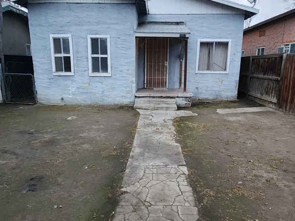 1017 Q St, Bakersfield, CA 93304