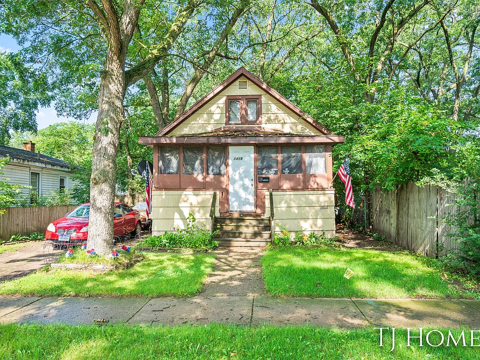 1st image of 1819 Elwood St