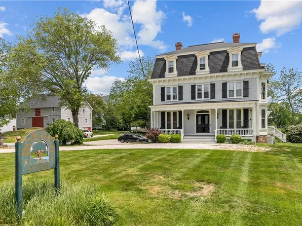 2951 E Main Rd #3, Portsmouth, RI 02871