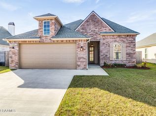 126 San Sebastian Dr, Youngsville, LA 70592