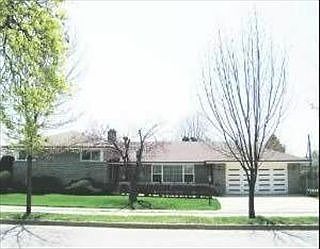 1st image of 4403 W Greenleaf Ave