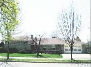 4403 W Greenleaf Ave, Lincolnwood, IL 60712