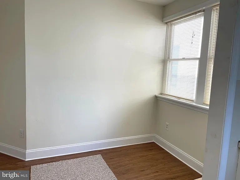 581 Haddon Ave — Photo 10