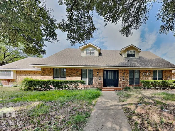 1215 Spring Lake Dr, Duncanville, TX 75137