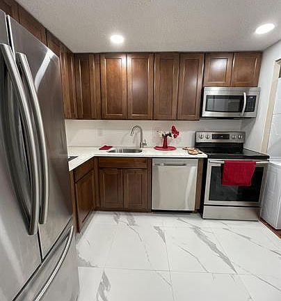 2nd image of 7900 Scolony Cir #204