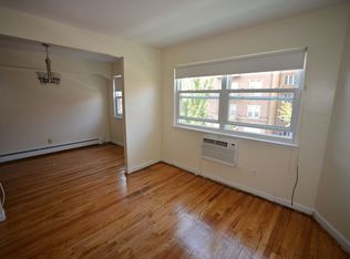 30-75 38th St #3T, Astoria, NY 11103
